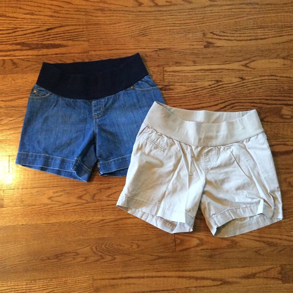 Lot Of 2 Liz Lange Maternity Shorts 